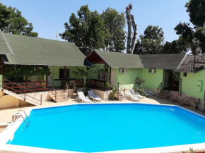  Pool and Villa Splav Dunavac  Футог